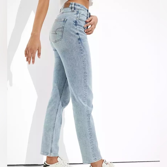 American eagle stretch mom jeans in light aglow - Picture 4 of 4